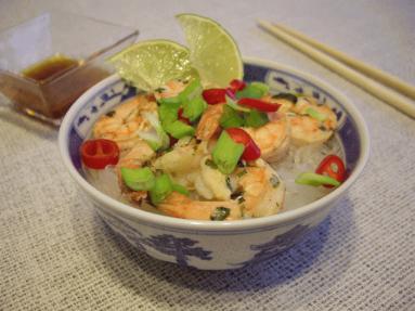 Zdjęcie - Miętowe krewetki po wietnamsku - Przepisy kulinarne ze zdjęciami